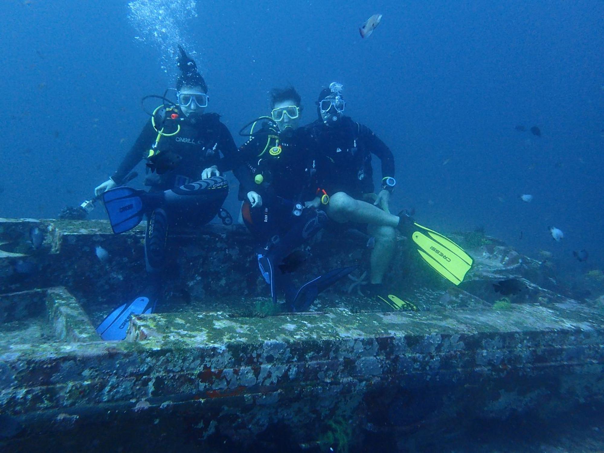 Edgewater Dive & Spa Resort Пуэрто-Галера Экстерьер фото